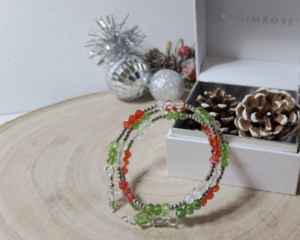 Handmade Christmas Memory Wire Bracelet – Red, Green & Clear Crystal Beads with Festive Charm