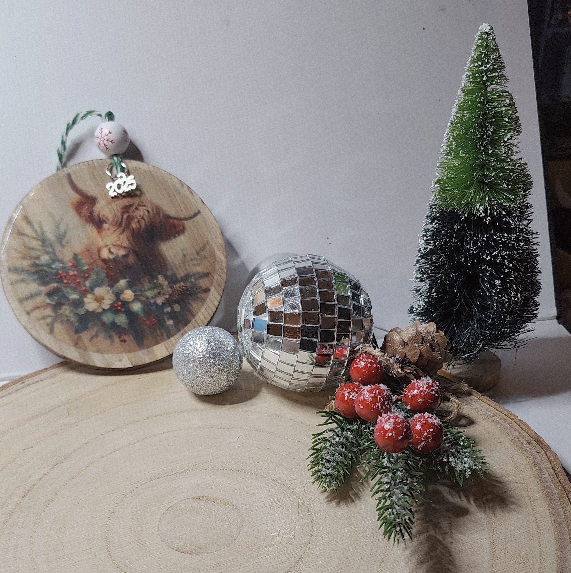 Highland Cow  Holiday Ornament – Vintage-Inspired Christmas Keepsake