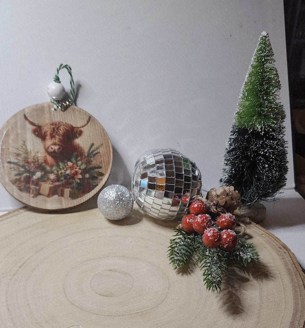 Highland Cow  Holiday Ornament – Vintage-Inspired Christmas Keepsake