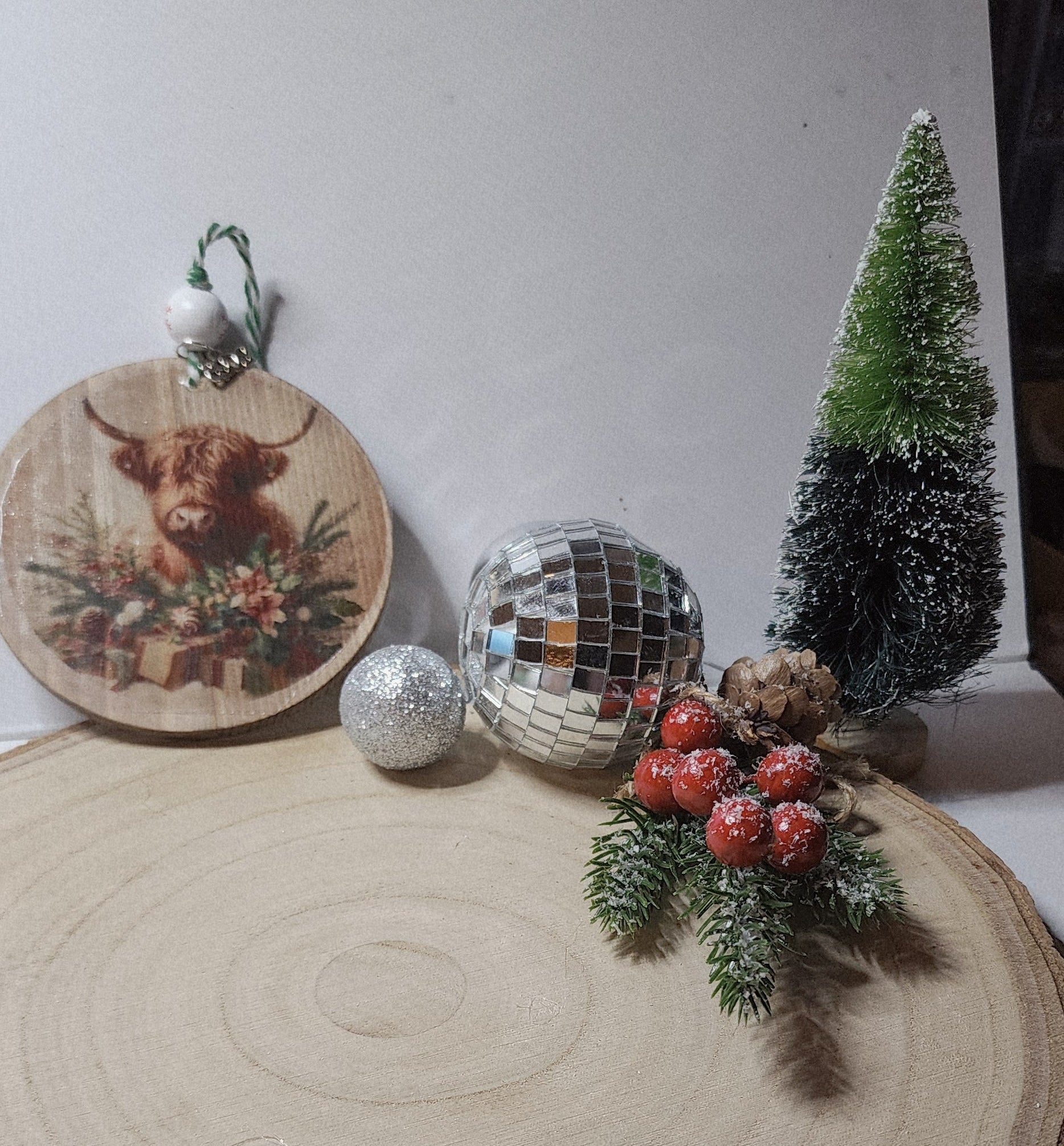 Highland Cow  Holiday Ornament – Vintage-Inspired Christmas Keepsake