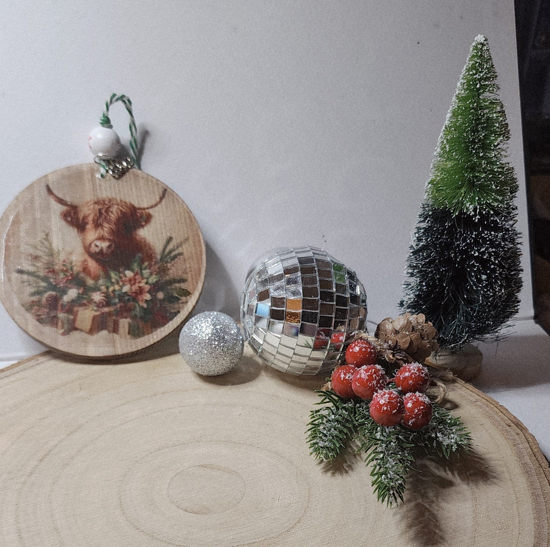 Highland Cow  Holiday Ornament – Vintage-Inspired Christmas Keepsake