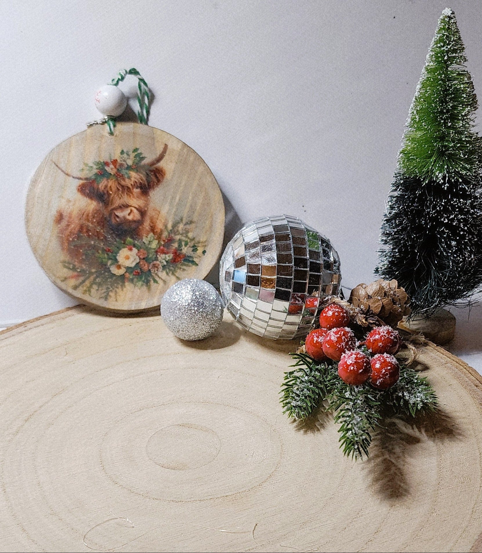 Highland Cow  Holiday Ornament – Vintage-Inspired Christmas Keepsake