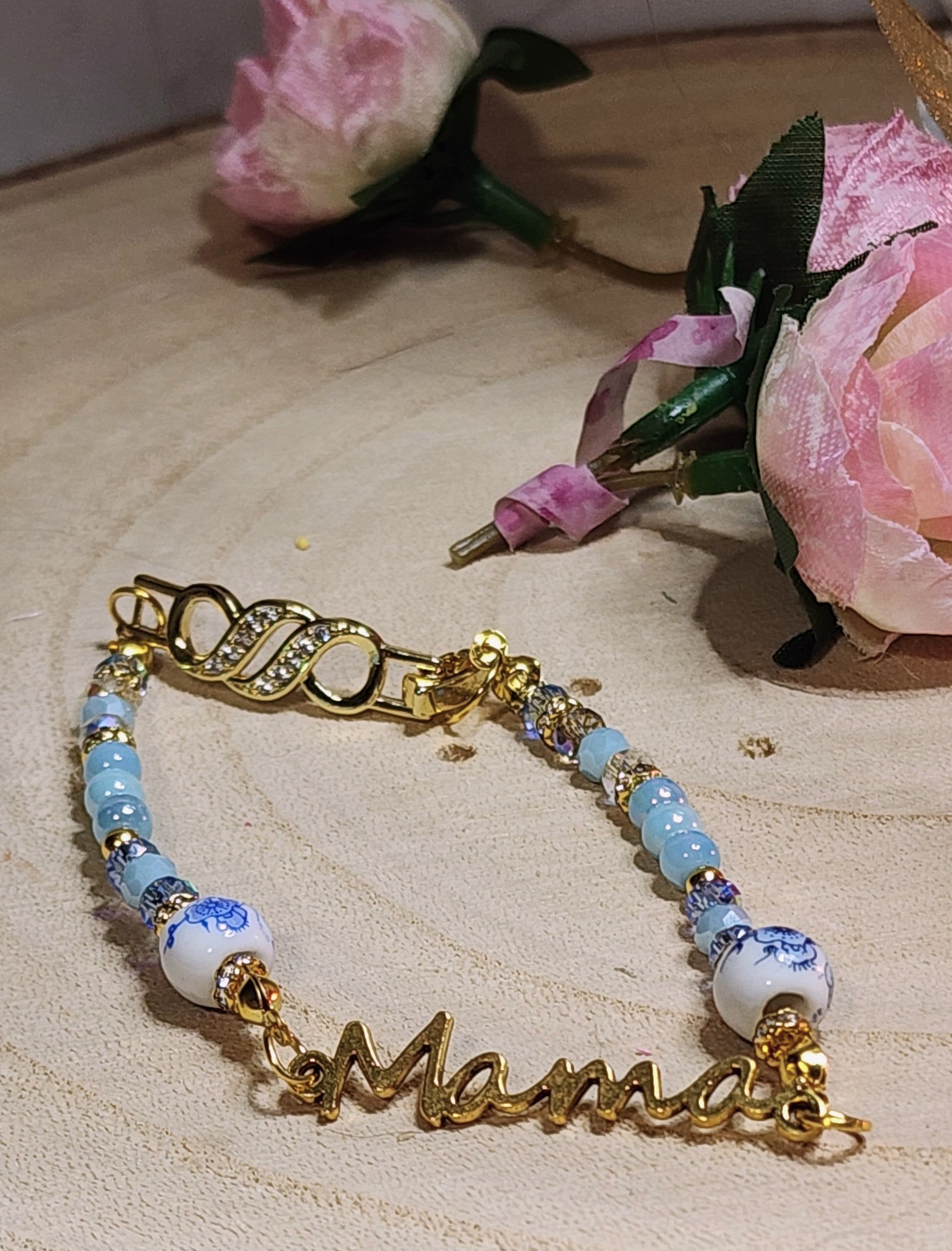 ✨ Mama Bracelet – Elegant Handmade Mother’s Day Gift ✨