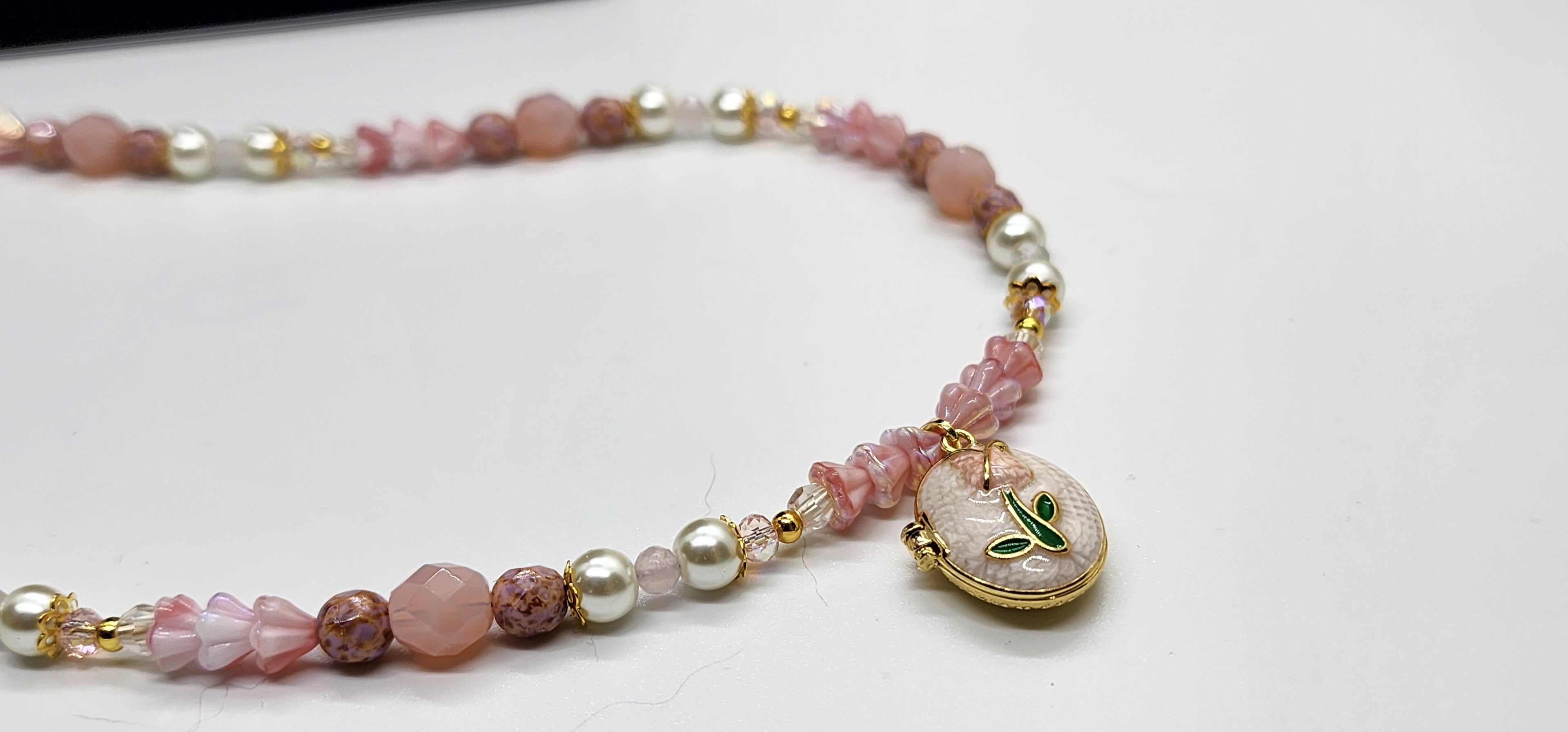 Handmade Floral Locket Necklaces • Pink & Purple Beaded Lockets • Vintage‑Inspired Pendant Jewelry for Her