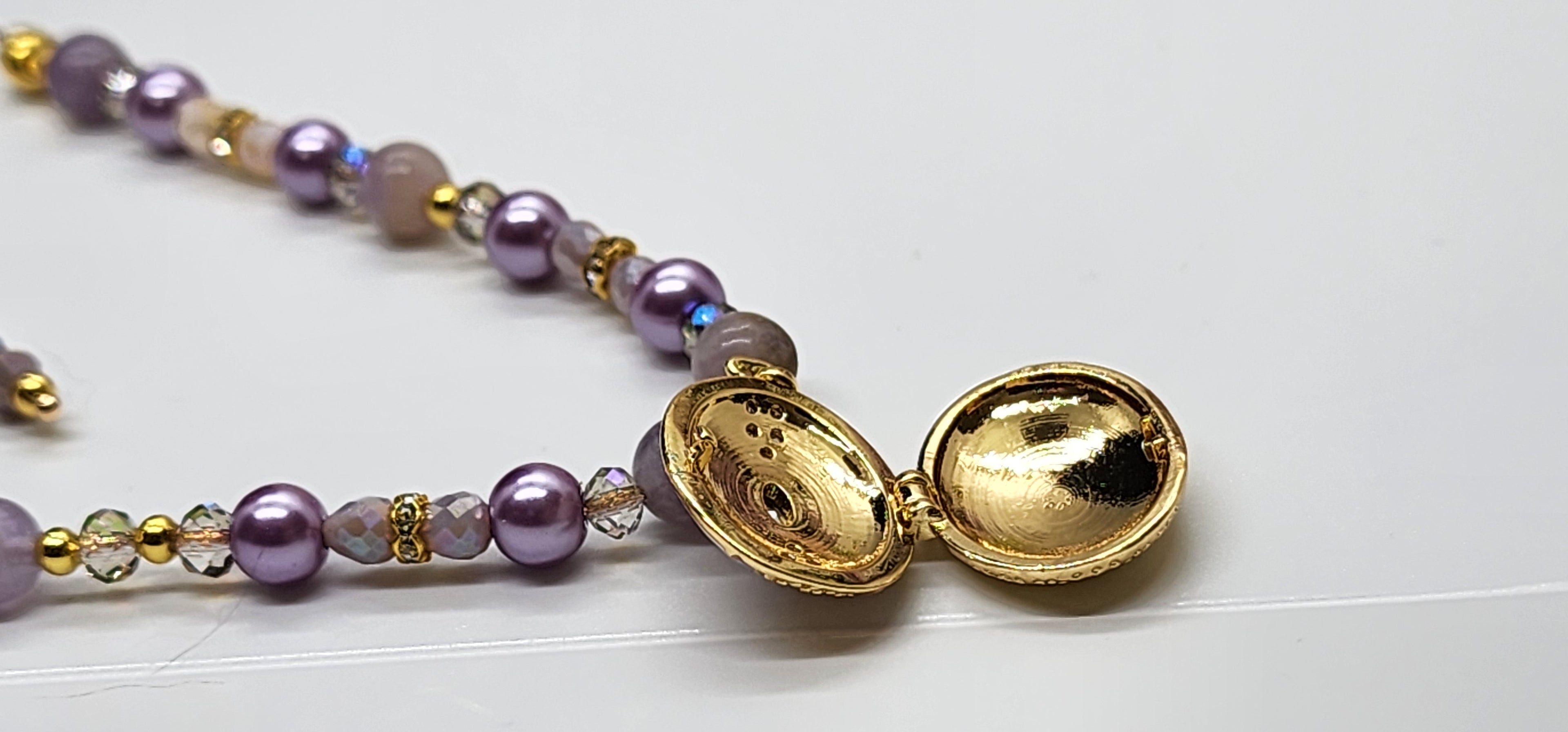 Handmade Floral Locket Necklaces • Pink & Purple Beaded Lockets • Vintage‑Inspired Pendant Jewelry for Her