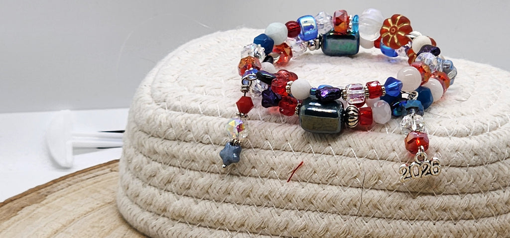 ⭐ Patriotic “Americas 250” Memory Wire Bracelet | Red, White & Blue Sparkle Jewelry 🇺🇸✨