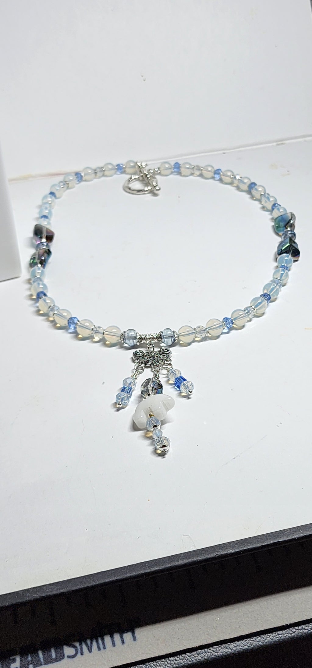 ❄️ Frosted Blue Crystal Necklace Set – Handmade Winter-Inspired Jewelry