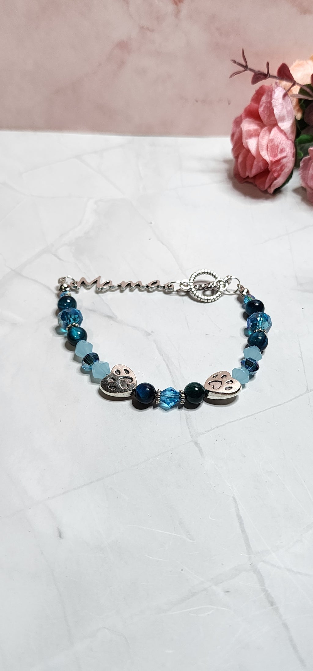 Fur Mama Beaded Bracelet – Dog Mom Gift, Cat Mom Jewelry, Handmade Charm Bracelet, Pet Lover Gift Idea